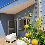 Blu Garden
